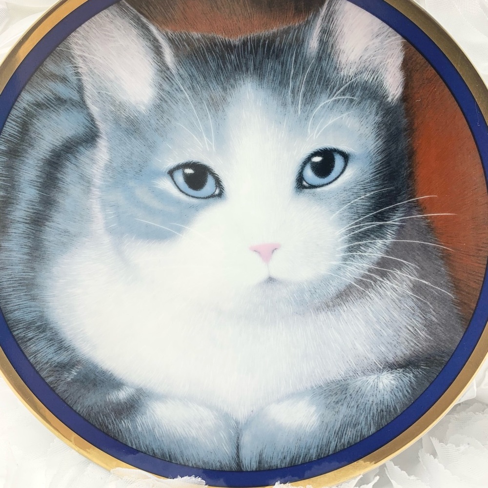 🐈‍⬛Special Gifts by Crowning Touch Ceramic Plate.